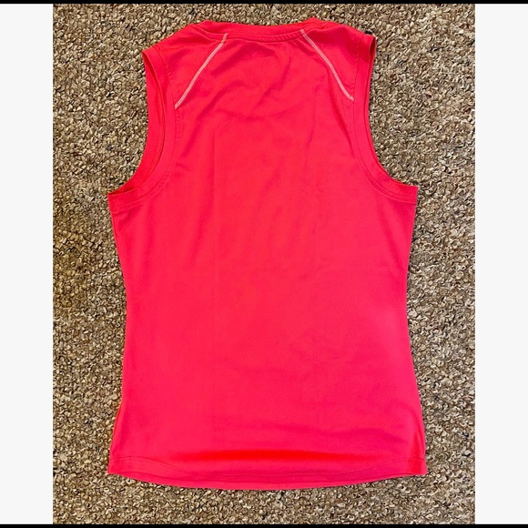 Champion, semi-fitted, hot pink top! - Picture 4 of 4